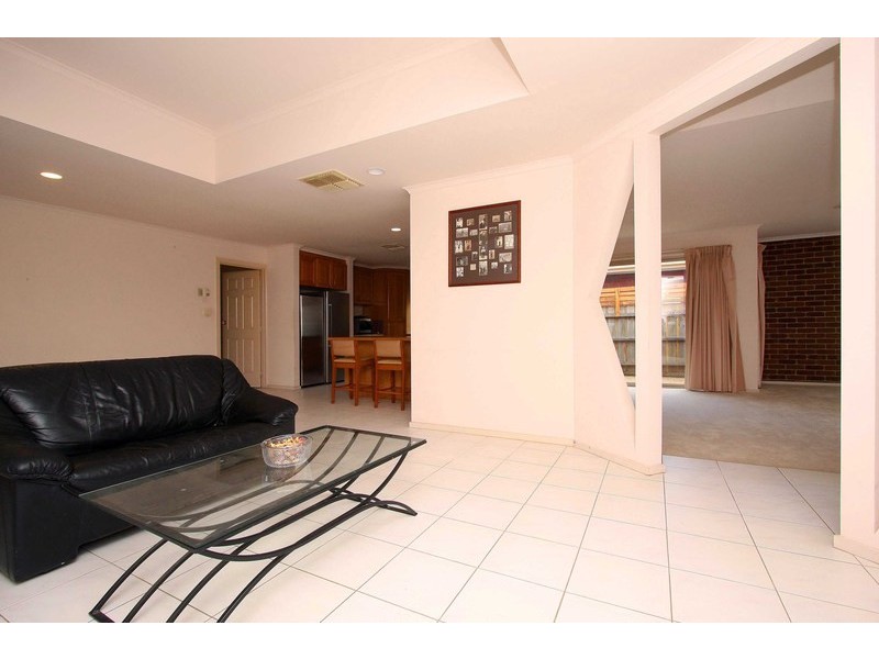 5 Landau Court, Taylors Lakes VIC 3038