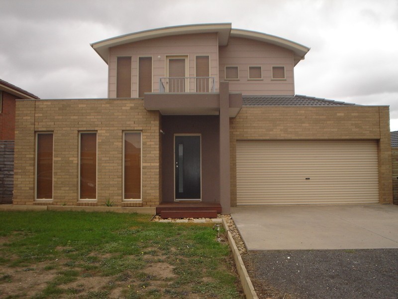 20 French Crescent, Caroline Springs VIC 3023