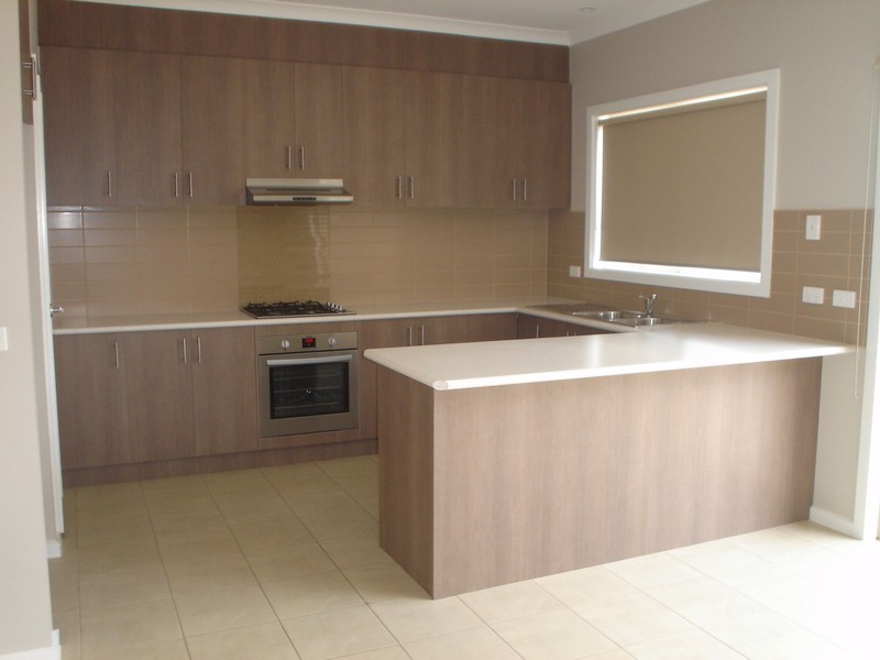 20 French Crescent, Caroline Springs VIC 3023