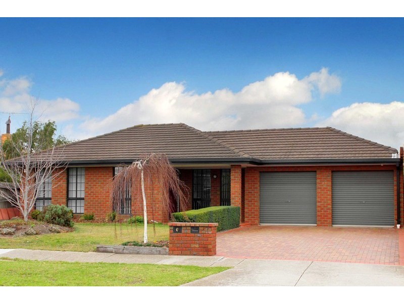44 Verona Drive, Taylors Lakes VIC 3038
