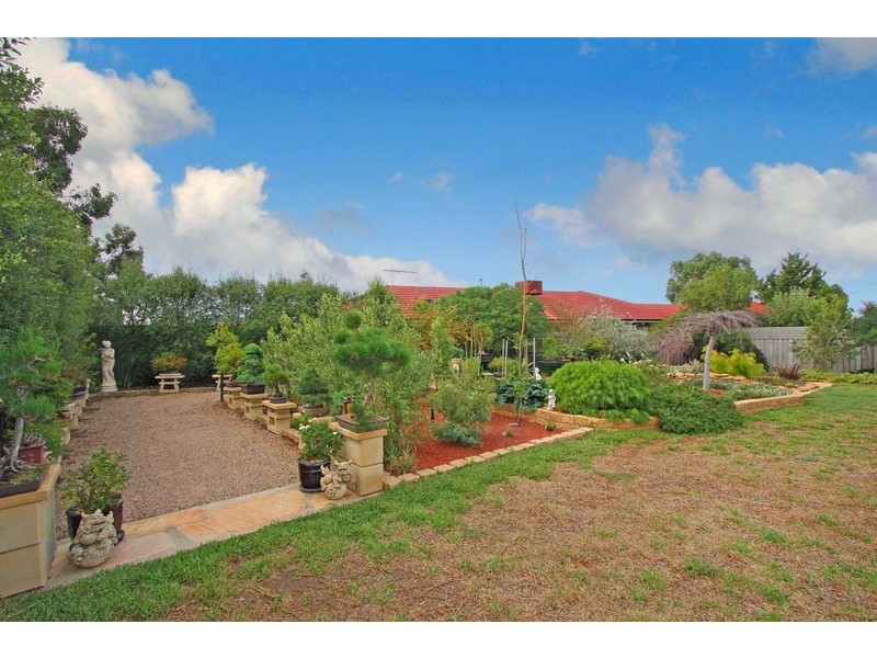 57 Manchester Drive, Sydenham VIC 3037