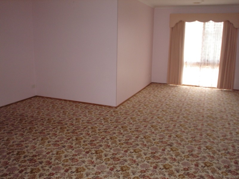 9 Young Court, Delahey VIC 3037