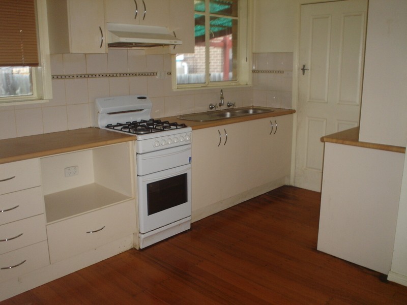 9 Rogerson Street, Avondale Heights VIC 3034
