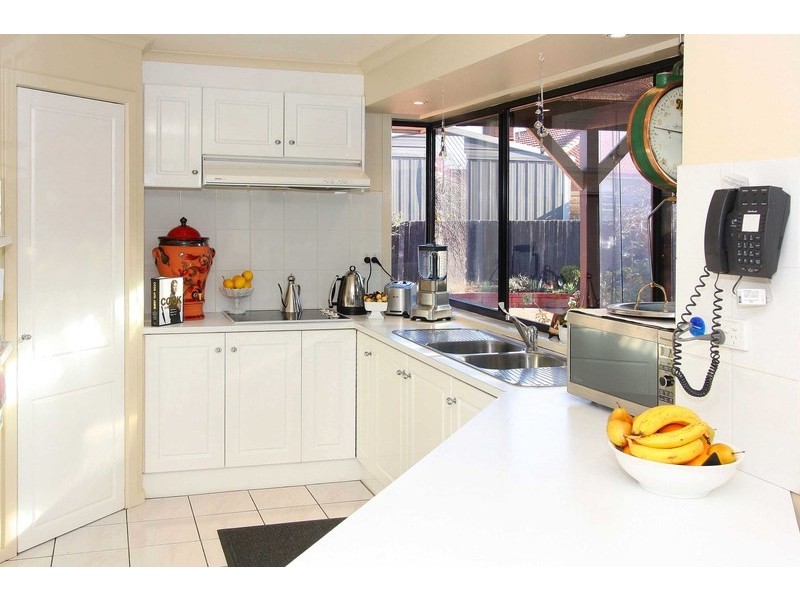 5 Lemco Walk, Delahey VIC 3037