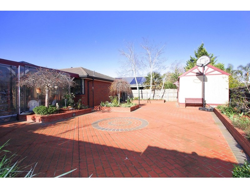 5 Lemco Walk, Delahey VIC 3037
