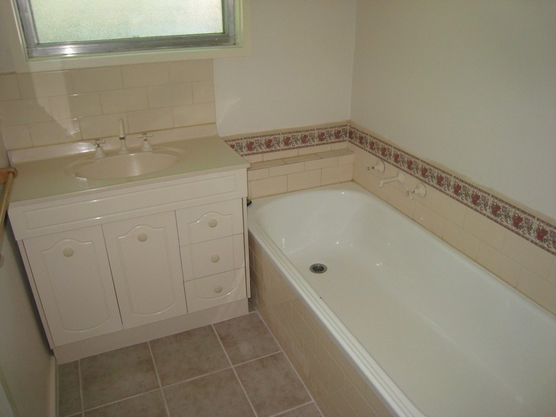 9 Yarram Court, Kings Park VIC 3021