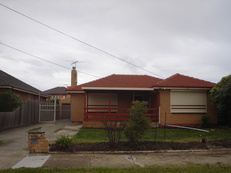 9 Rogerson Street, Avondale Heights VIC 3034