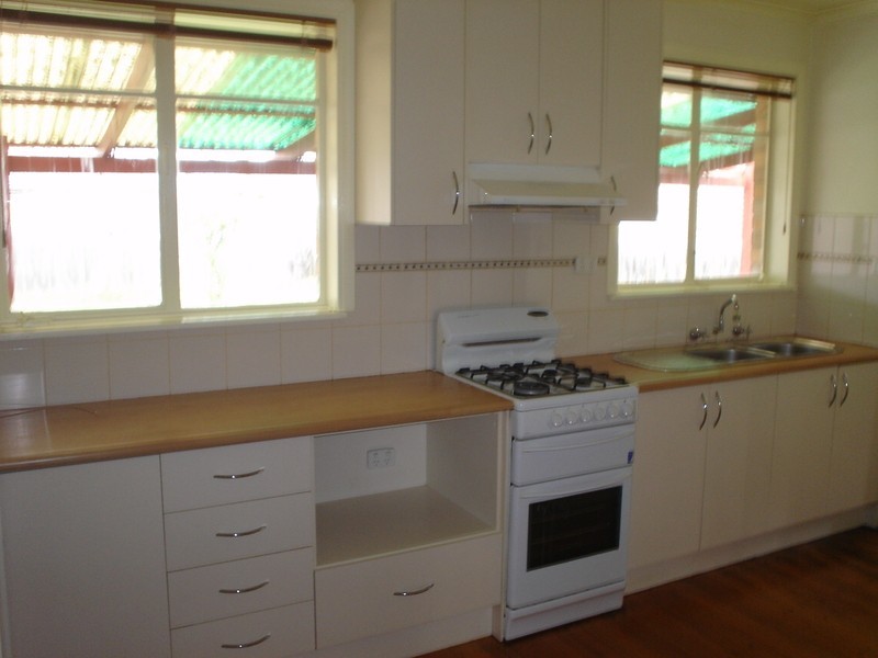 9 Rogerson Street, Avondale Heights VIC 3034