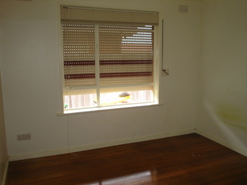 9 Rogerson Street, Avondale Heights VIC 3034