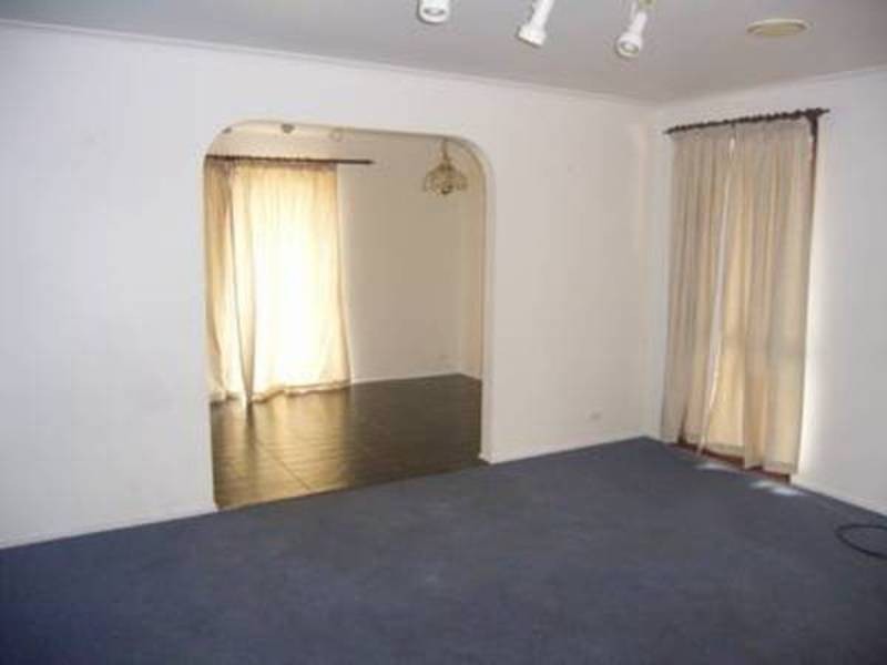 39 Rowan Drive, Kealba VIC 3021