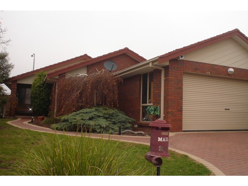 26 Andrea Court, Taylors Lakes VIC 3038