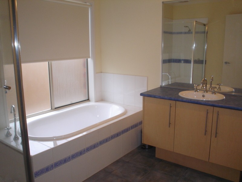 27 Alvaston Street, Deer Park VIC 3023