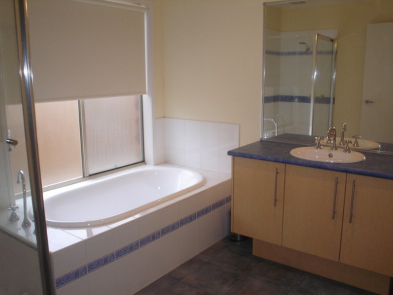 27 Alvaston Street, Deer Park VIC 3023