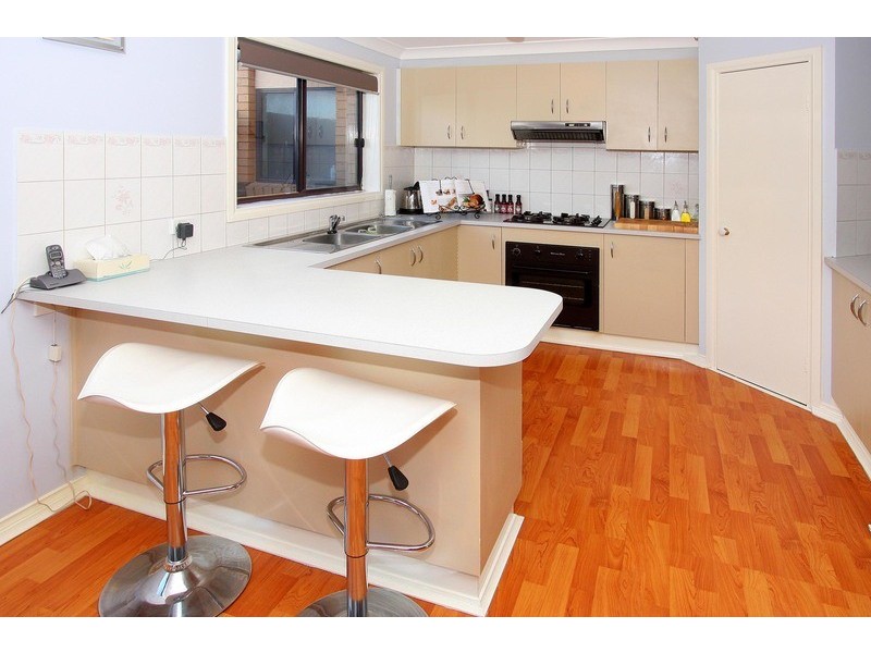 4 Wallace Street, Delahey VIC 3037