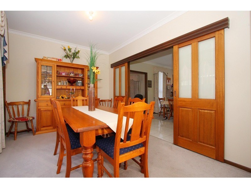 6 Friendship Court, Taylors Lakes VIC 3038