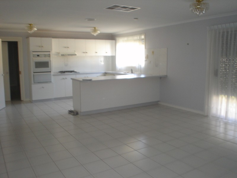 66 Admirals Crescent, Taylors Lakes VIC 3038