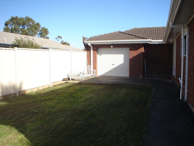 66 Admirals Crescent, Taylors Lakes VIC 3038