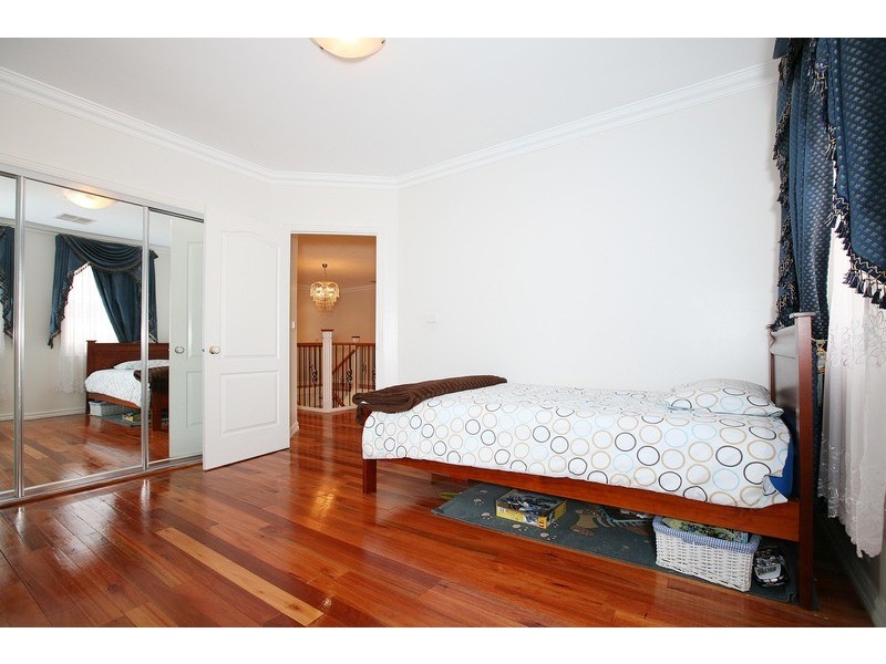 14 Lancelot Court, Hillside VIC 3037