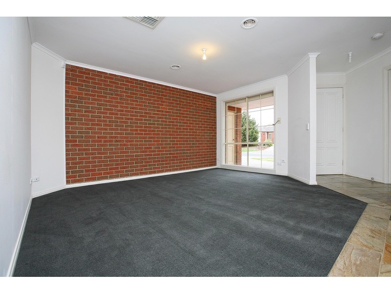 3 Brogil Walk, Sydenham VIC 3037