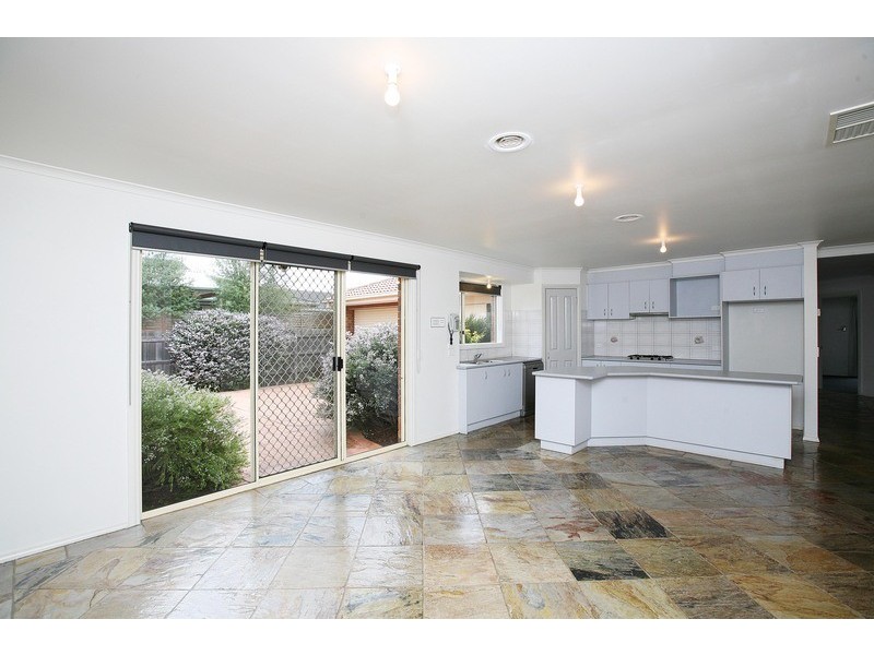 3 Brogil Walk, Sydenham VIC 3037