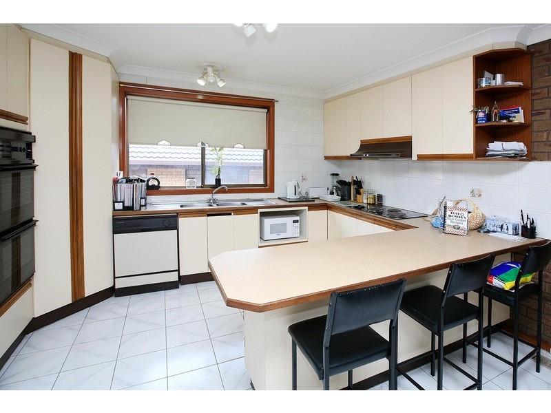 18 Broula Court, Taylors Lakes VIC 3038