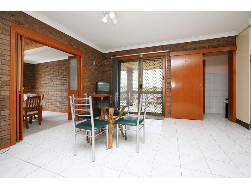 18 Broula Court, Taylors Lakes VIC 3038