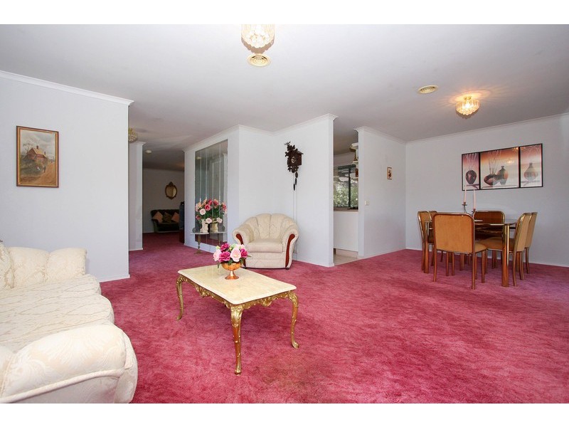 16 Pastoral Place, Sydenham VIC 3037