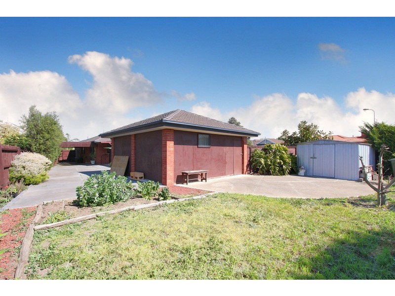 16 Pastoral Place, Sydenham VIC 3037