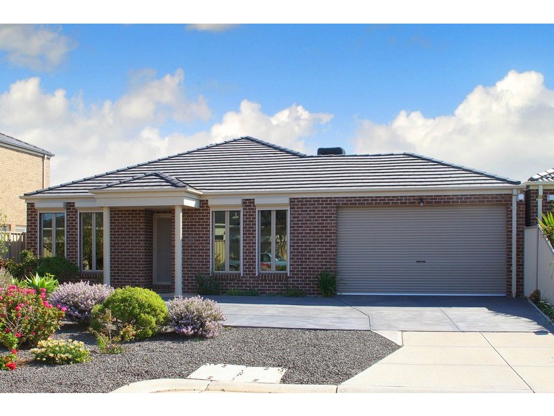 7 Buchan Court, Taylors Hill VIC 3037