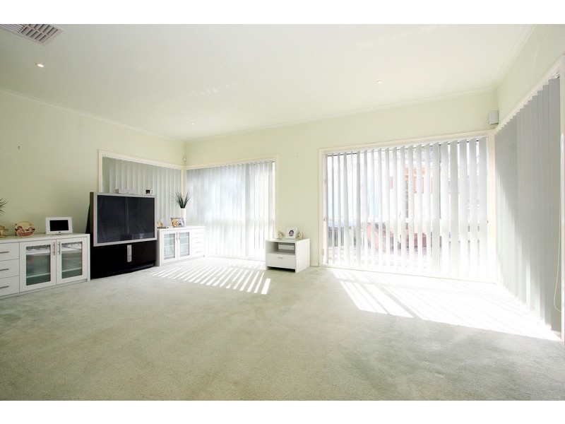 14 O’Hara Court, Taylors Lakes VIC 3038