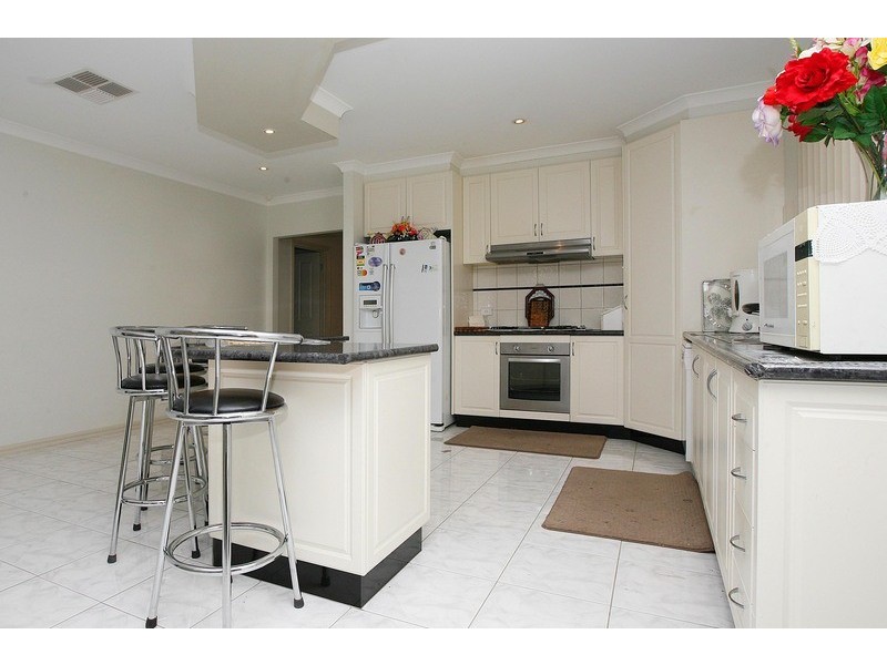 3 Jacaranda Drive, Taylors Hill VIC 3037