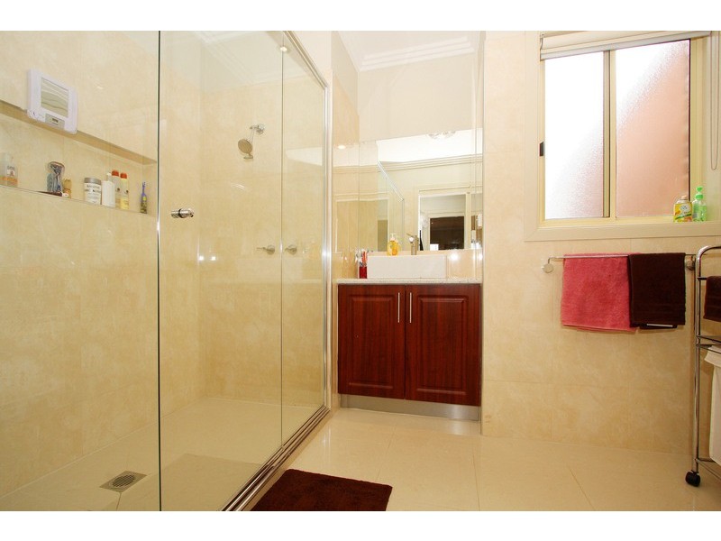 3B Sayvel Close, Hillside VIC 3037