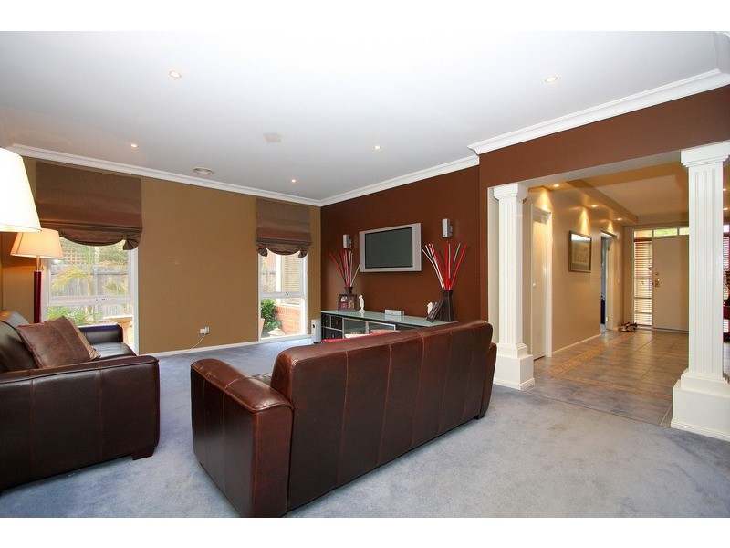 7 Rowlandson Place, Taylors Lakes VIC 3038