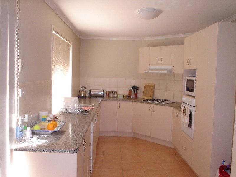 13 Berthon Crescent, Hillside VIC 3037