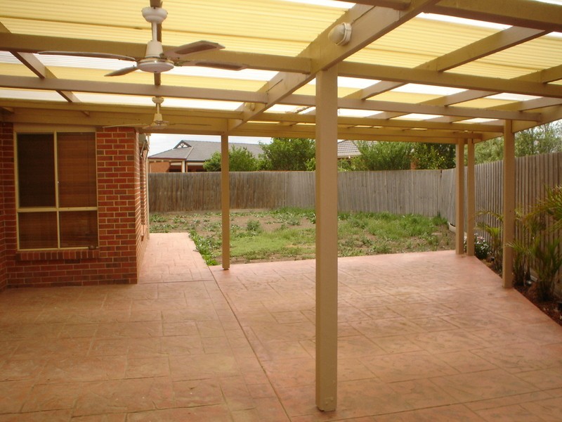 10 Stedman Court, Taylors Lakes VIC 3038