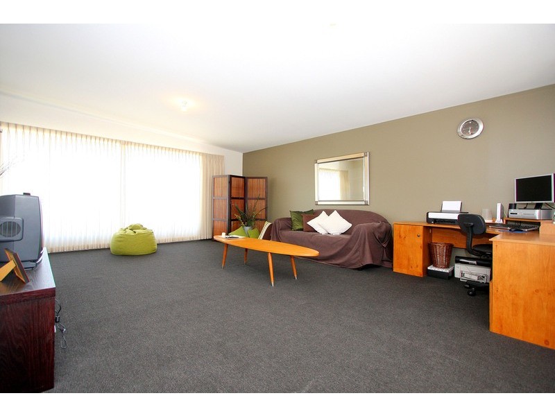 1 Evergreen Court, Taylors Hill VIC 3037