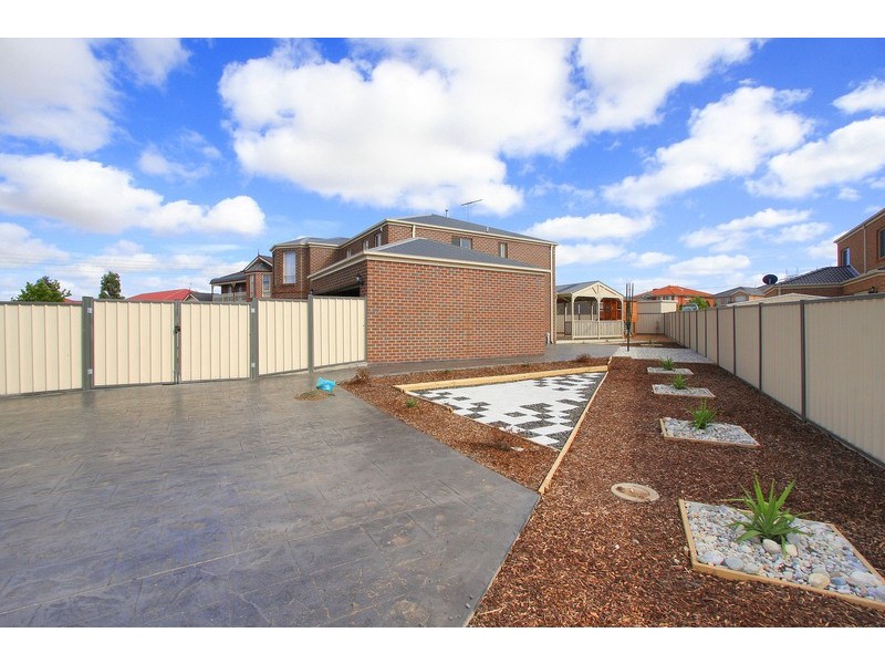 13 The Willows, Hillside VIC 3037
