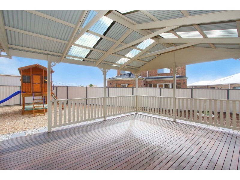 13 The Willows, Hillside VIC 3037