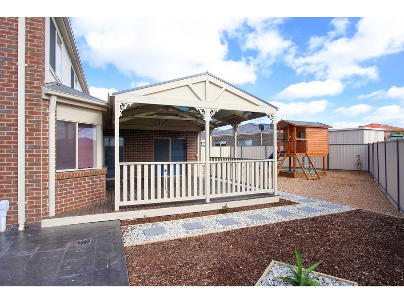 13 The Willows, Hillside VIC 3037