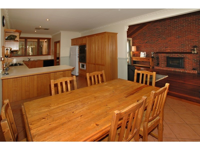 13 Royal Crescent, Hillside VIC 3037