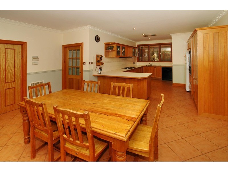 13 Royal Crescent, Hillside VIC 3037