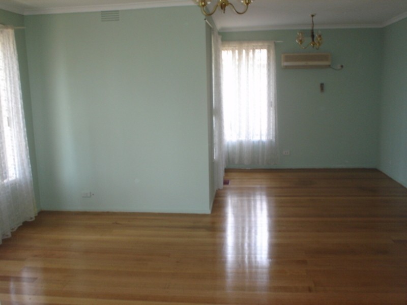 17 Gumtree Close, St Albans VIC 3021