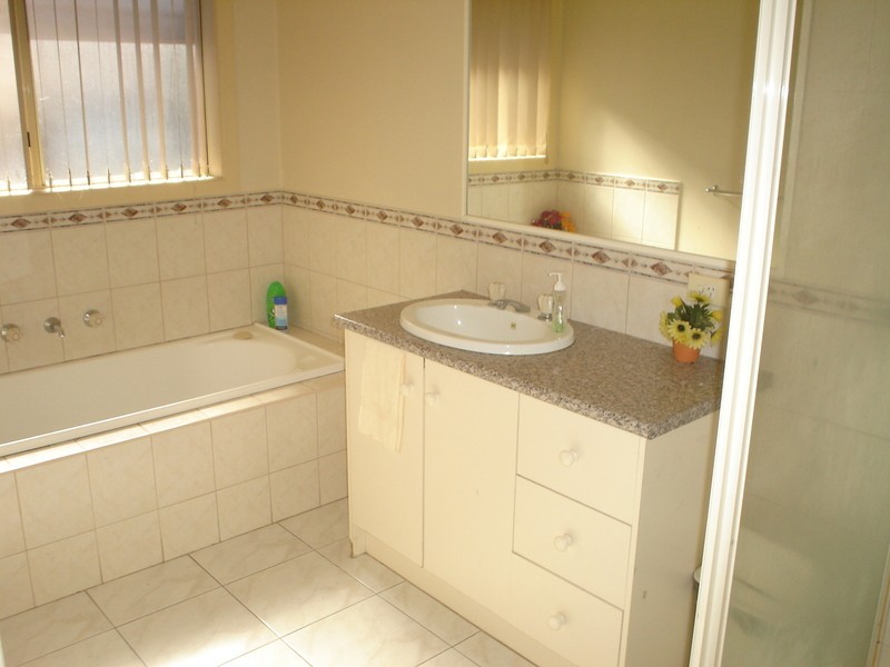 17 Ahmet Place, Hillside VIC 3037