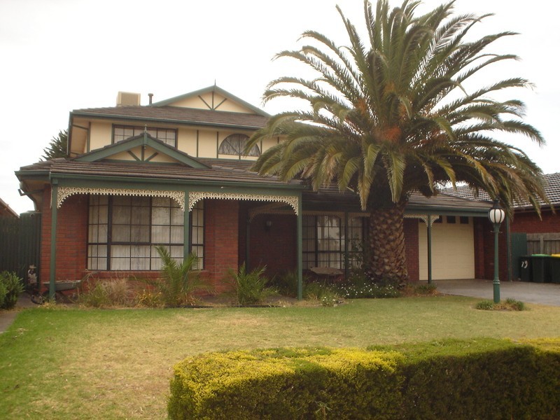 79 Chichester Drive, Taylors Lakes VIC 3038