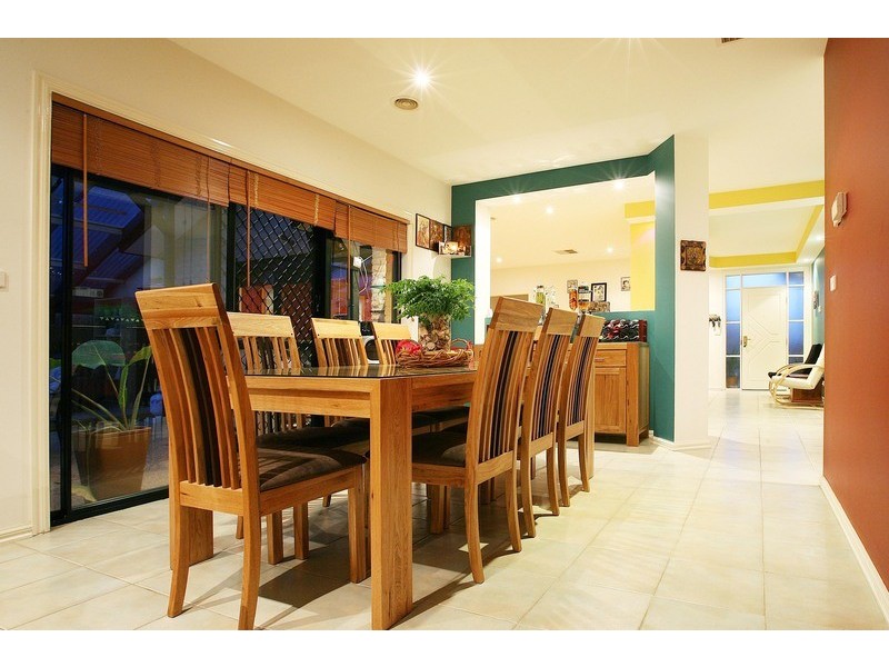 44 Tudor Rose Crescent, Sydenham VIC 3037