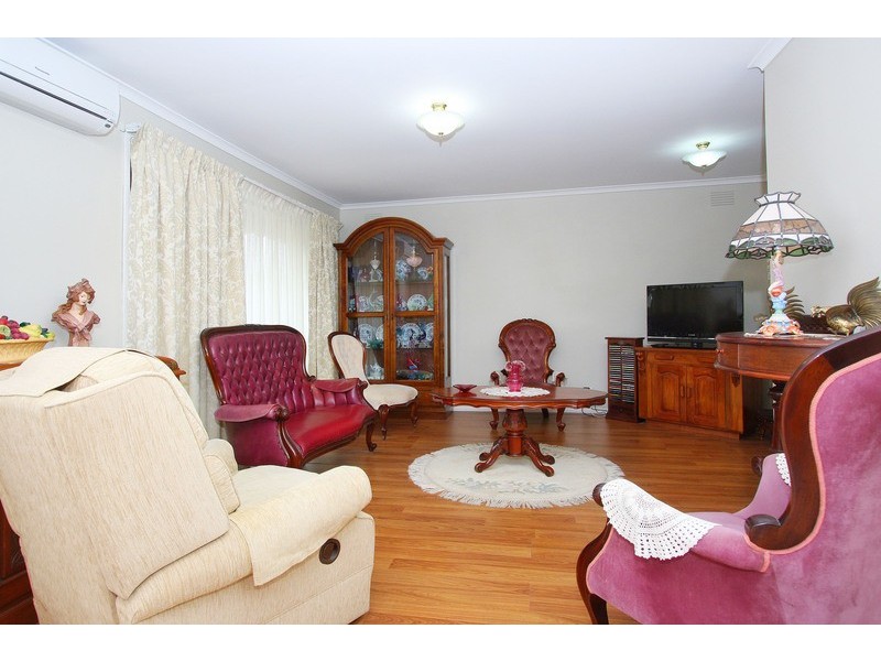 1/4 Dunraven Court, Sydenham VIC 3037