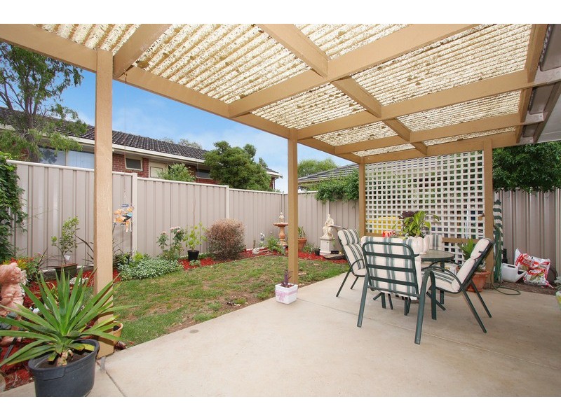 1/4 Dunraven Court, Sydenham VIC 3037