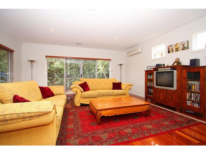 6 Lavender Park Road, Cairnlea VIC 3023
