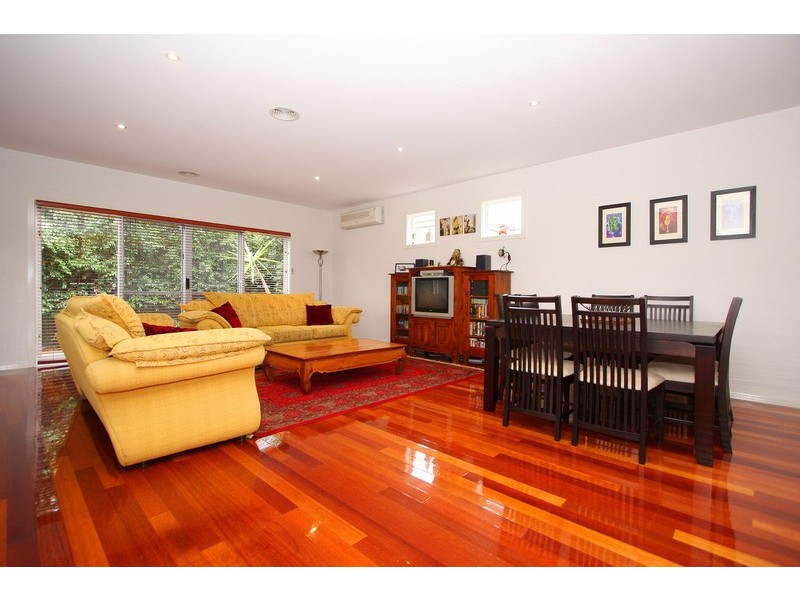6 Lavender Park Road, Cairnlea VIC 3023