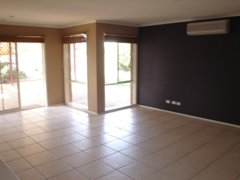 22 Thomson Way, Taylors Hill VIC 3037